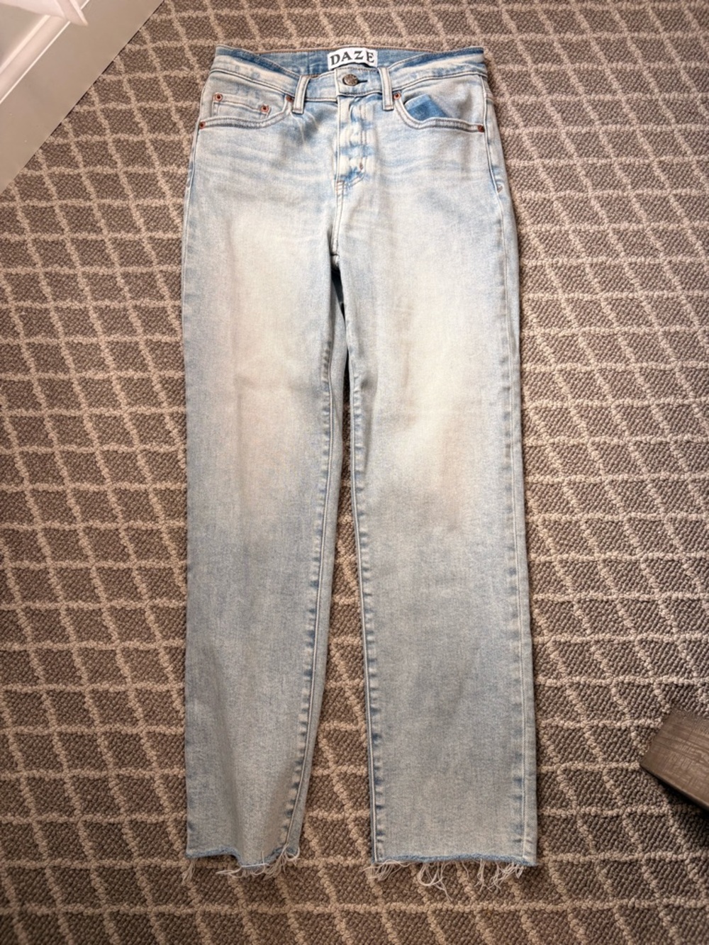 Women's Light Wash Straight-Leg Jeans